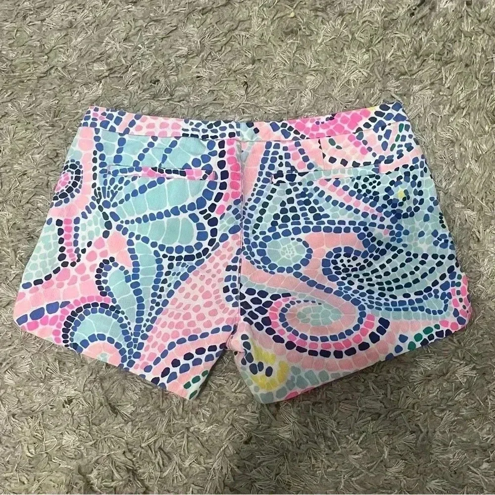 Lilly Pulitzer Adie Shorts in Tile Wave | Cotton Button | Colorful | Size 00